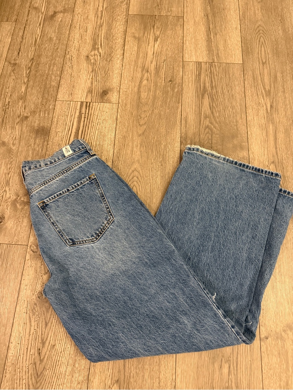 Altar’d State Medium Wash Wide Leg Distressed Women’s 29 Denim Pant Jeans
